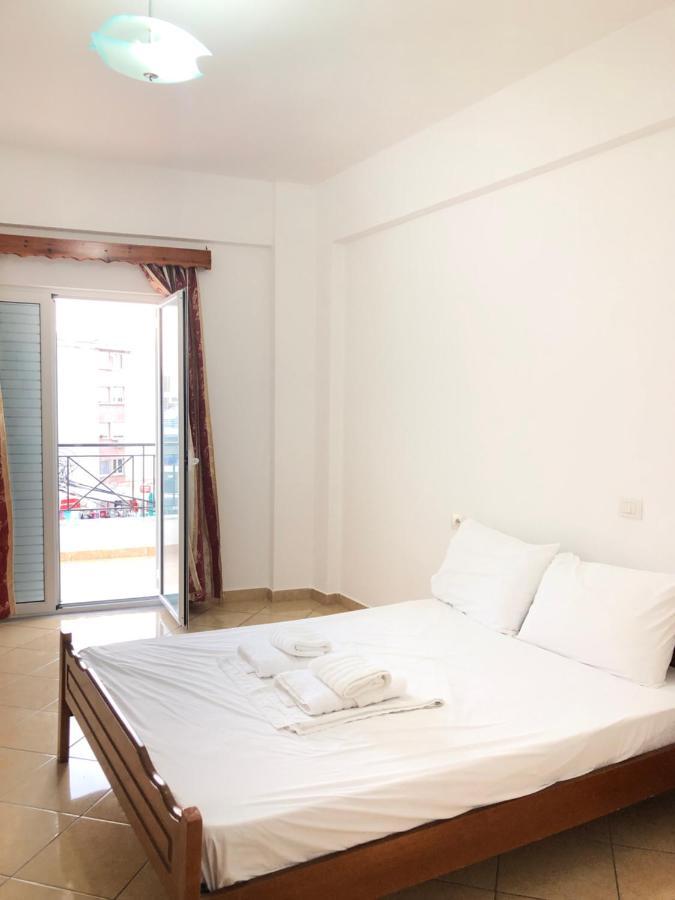 Center Hotel Pirro Himarë Eksteriør billede