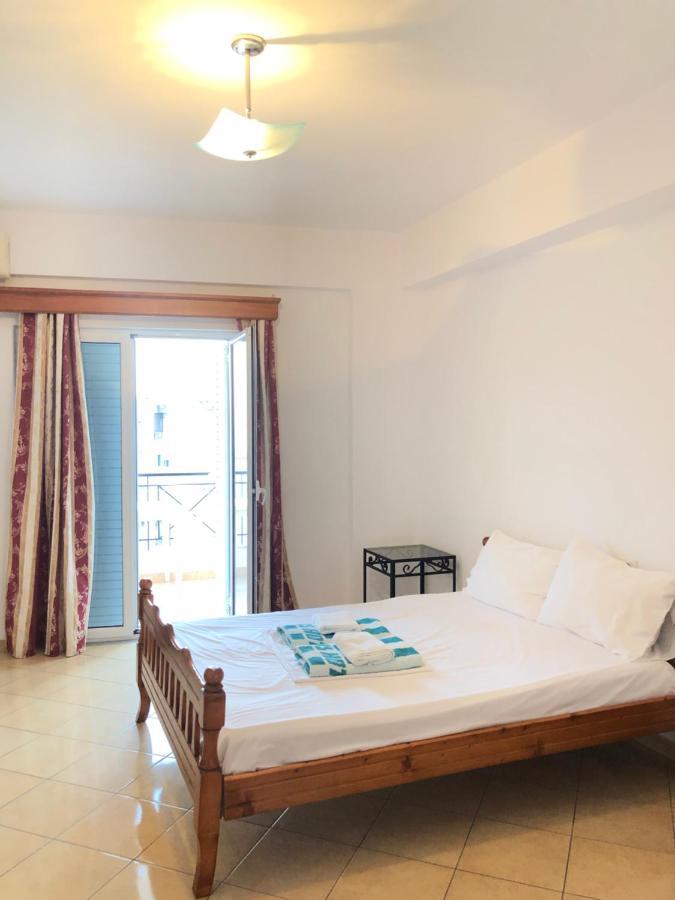 Center Hotel Pirro Himarë Eksteriør billede